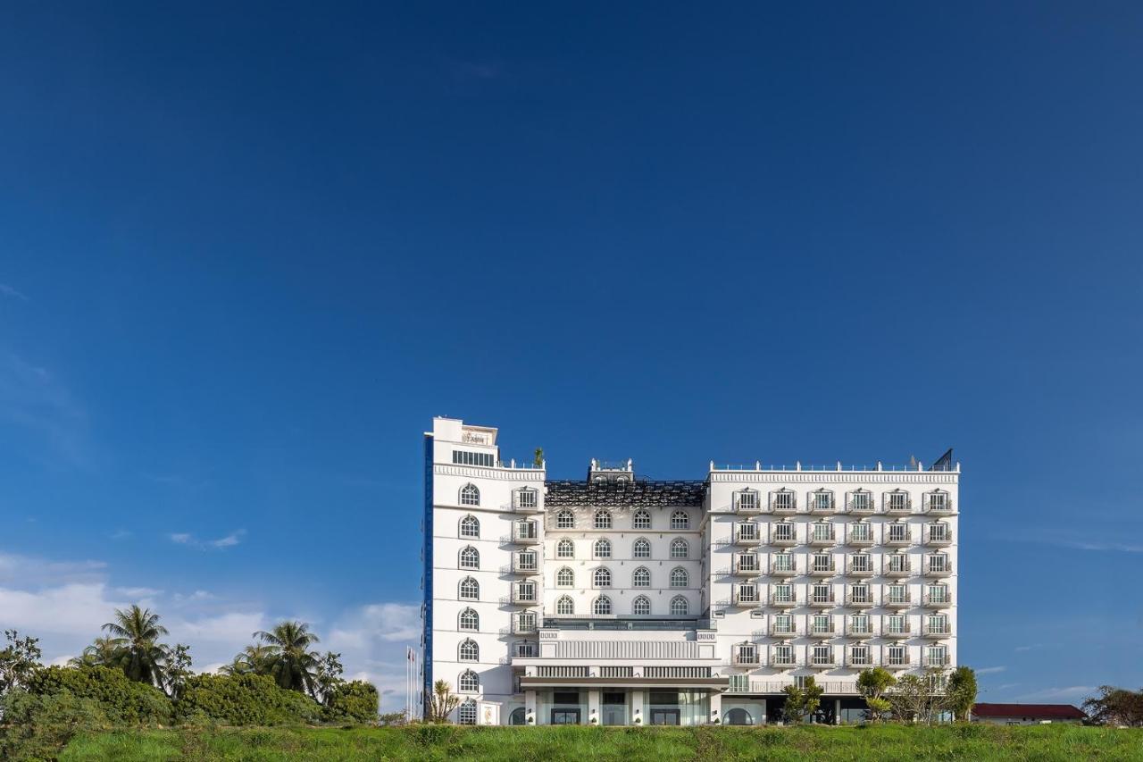 Eastin Hotel Vientiane Exterior photo