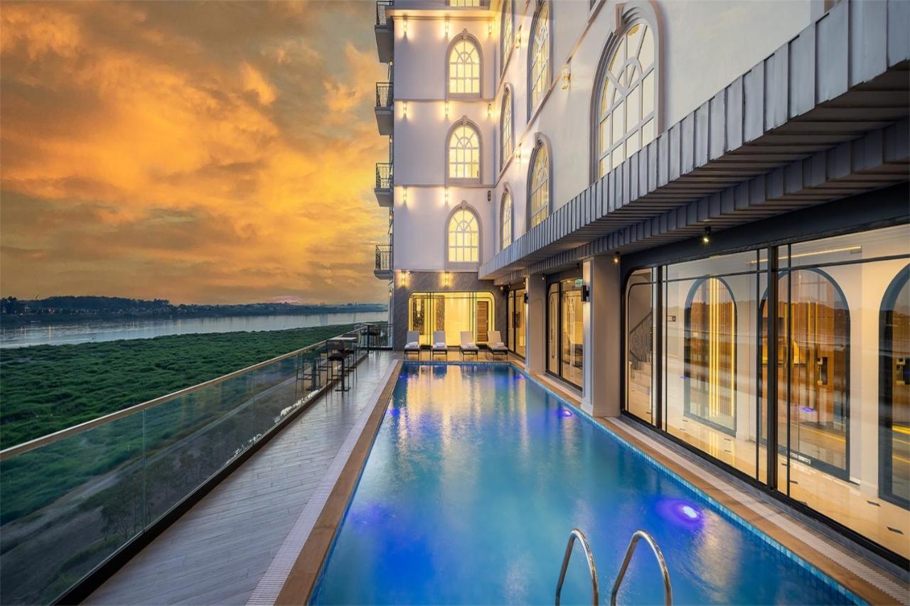 Eastin Hotel Vientiane Exterior photo