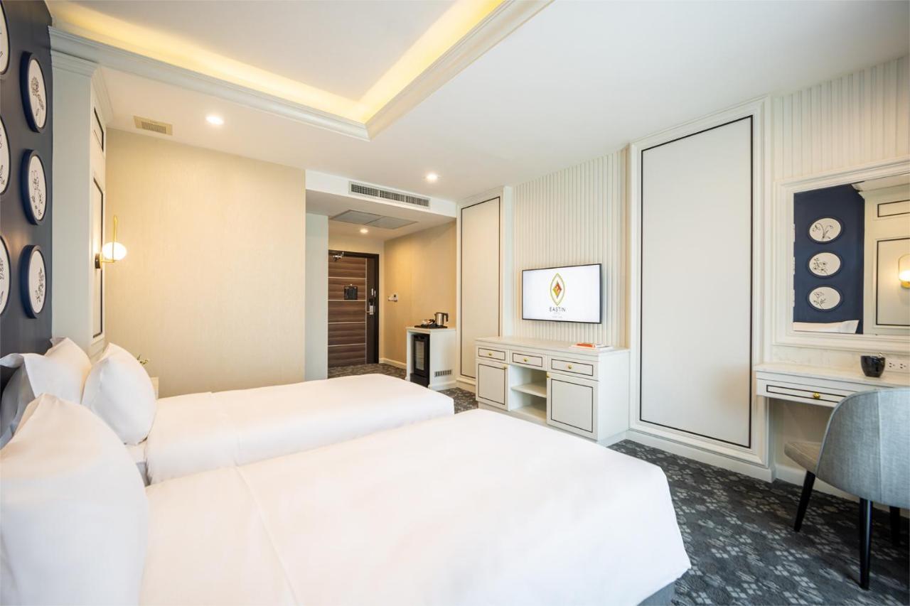 Eastin Hotel Vientiane Exterior photo