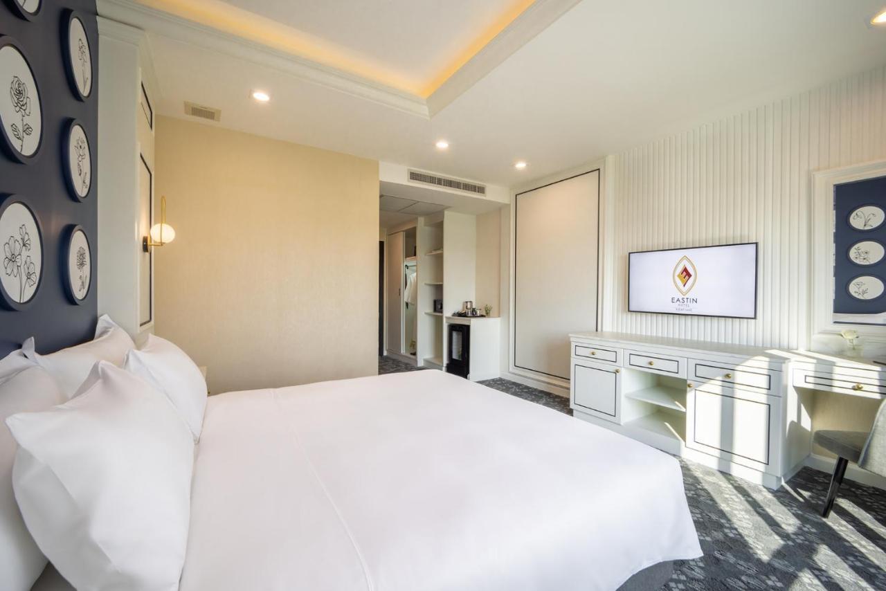 Eastin Hotel Vientiane Exterior photo