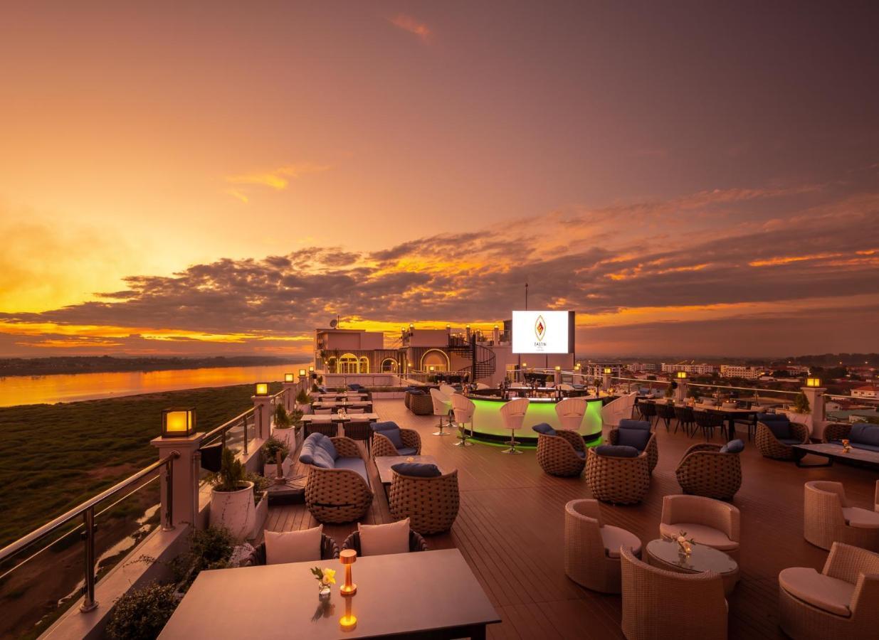 Eastin Hotel Vientiane Exterior photo