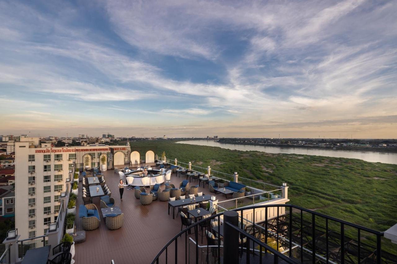 Eastin Hotel Vientiane Exterior photo