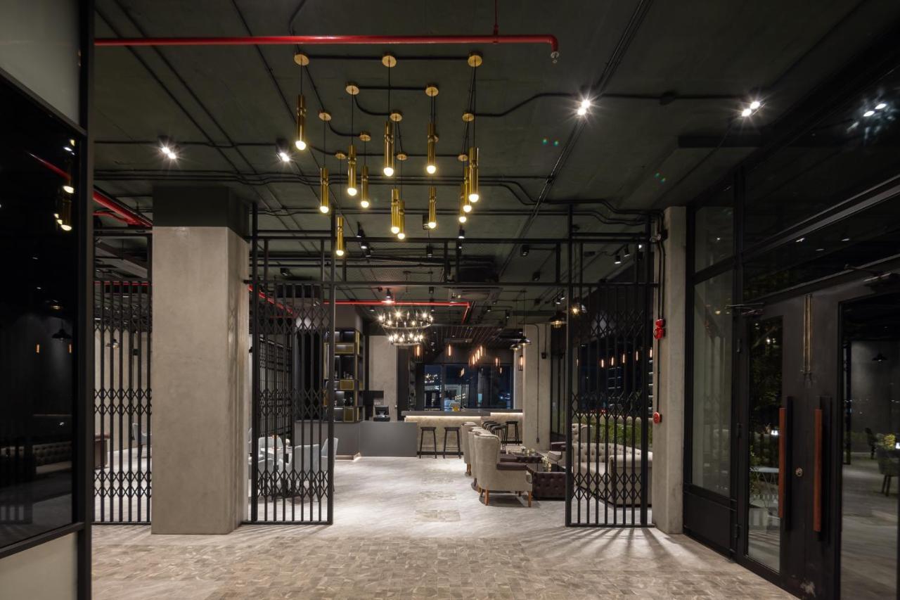Eastin Hotel Vientiane Exterior photo