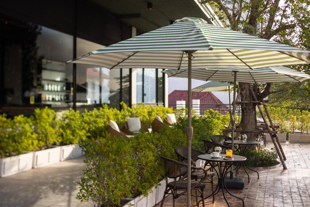 Eastin Hotel Vientiane Exterior photo